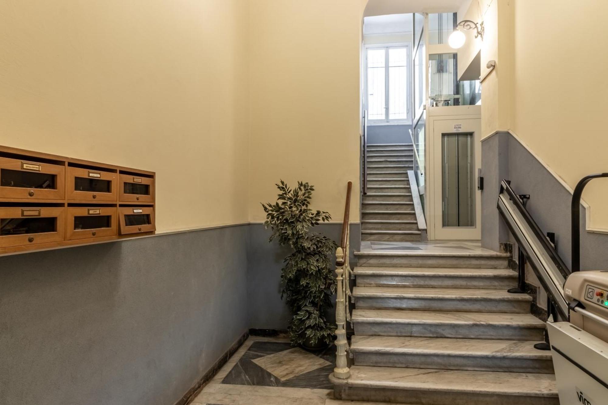 Oldoini Luxury Apartment And Suites La Spezia Luaran gambar